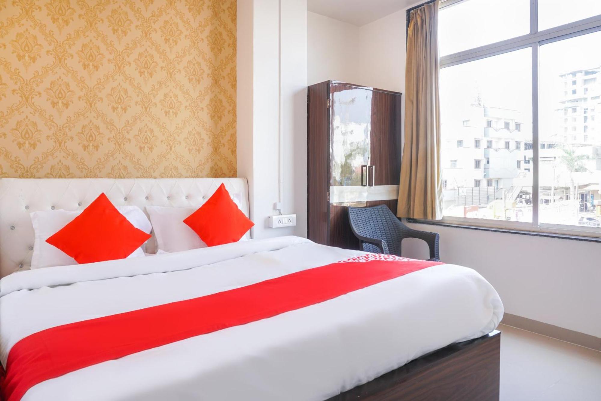 Hotel O Nitya Executive Phursungi Luaran gambar