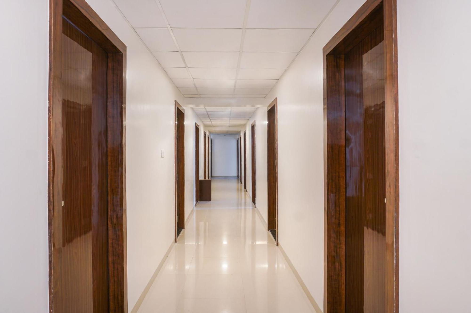 Hotel O Nitya Executive Phursungi Luaran gambar