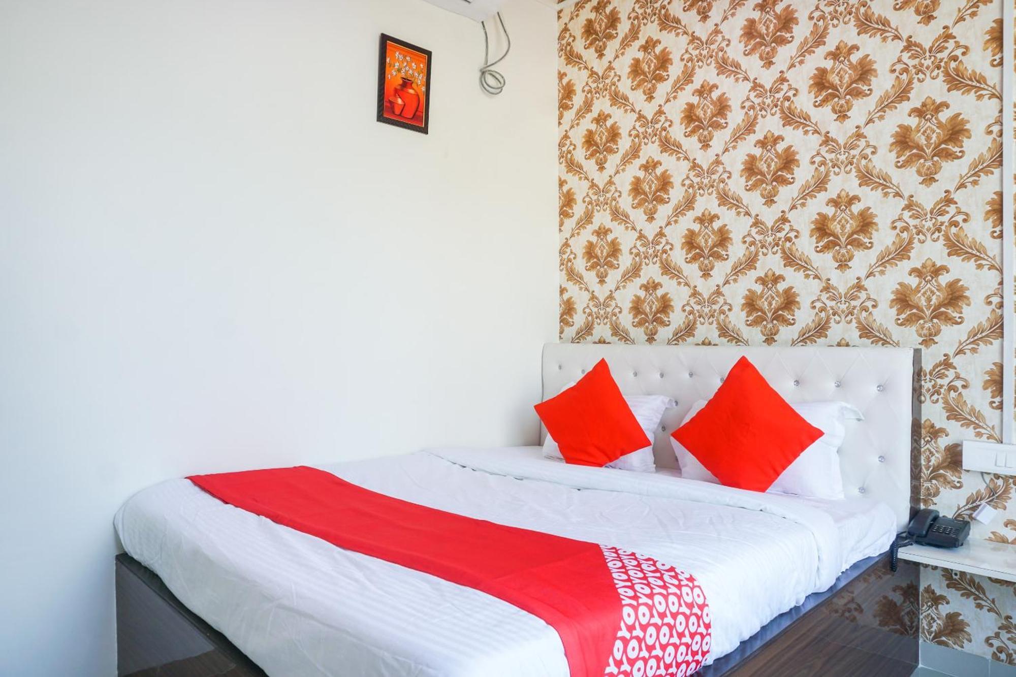 Hotel O Nitya Executive Phursungi Luaran gambar