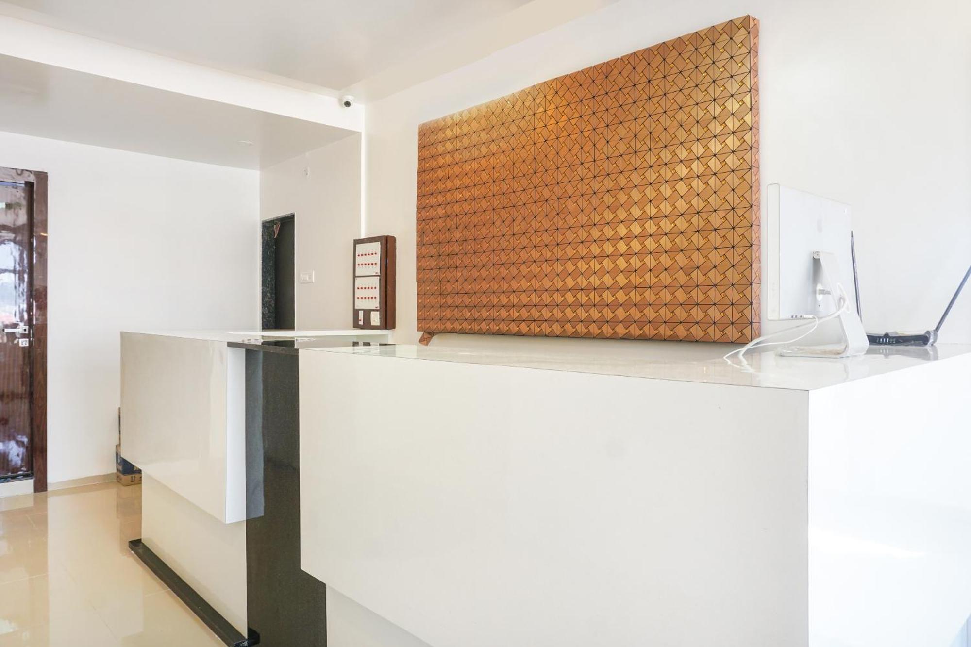 Hotel O Nitya Executive Phursungi Luaran gambar
