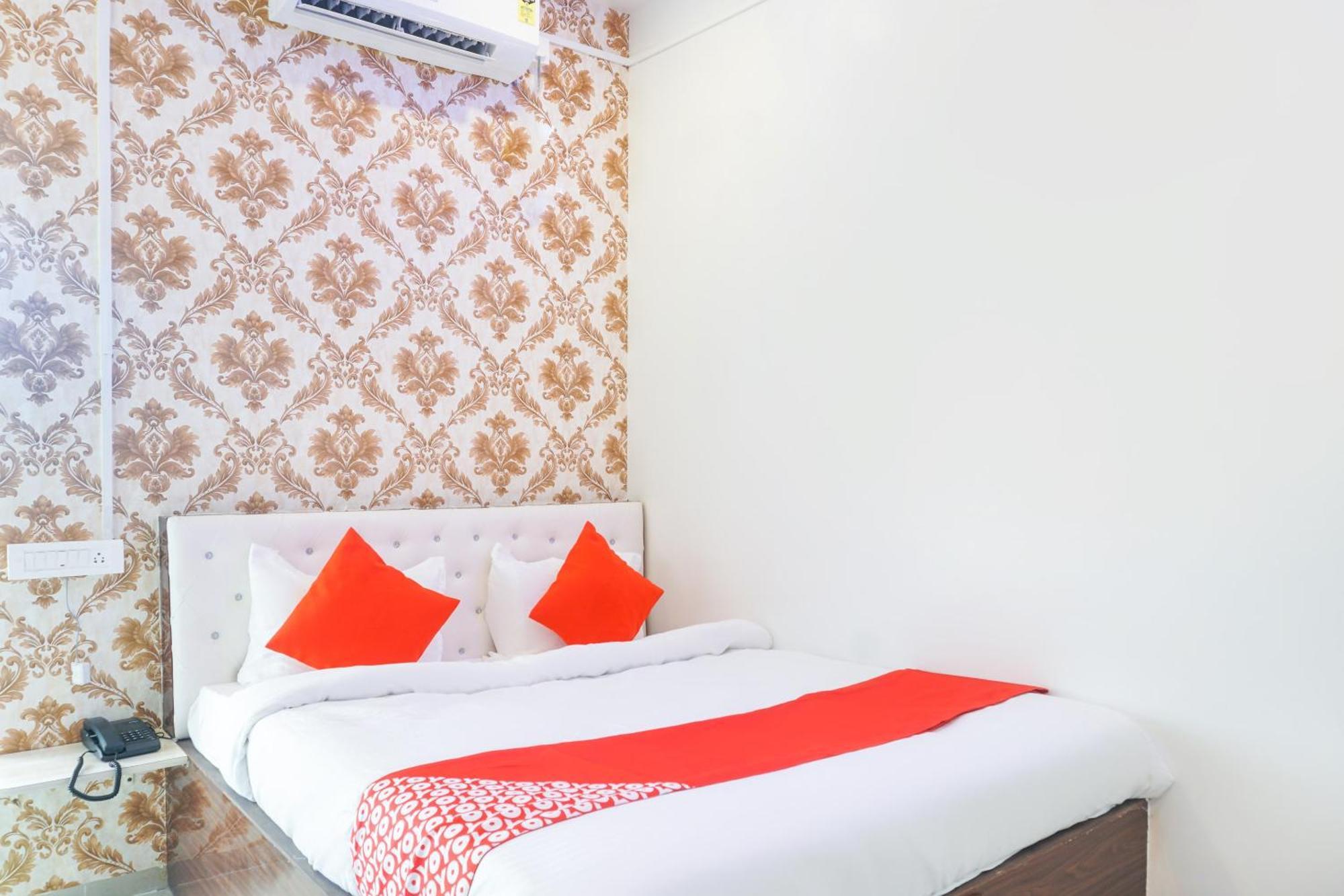 Hotel O Nitya Executive Phursungi Luaran gambar
