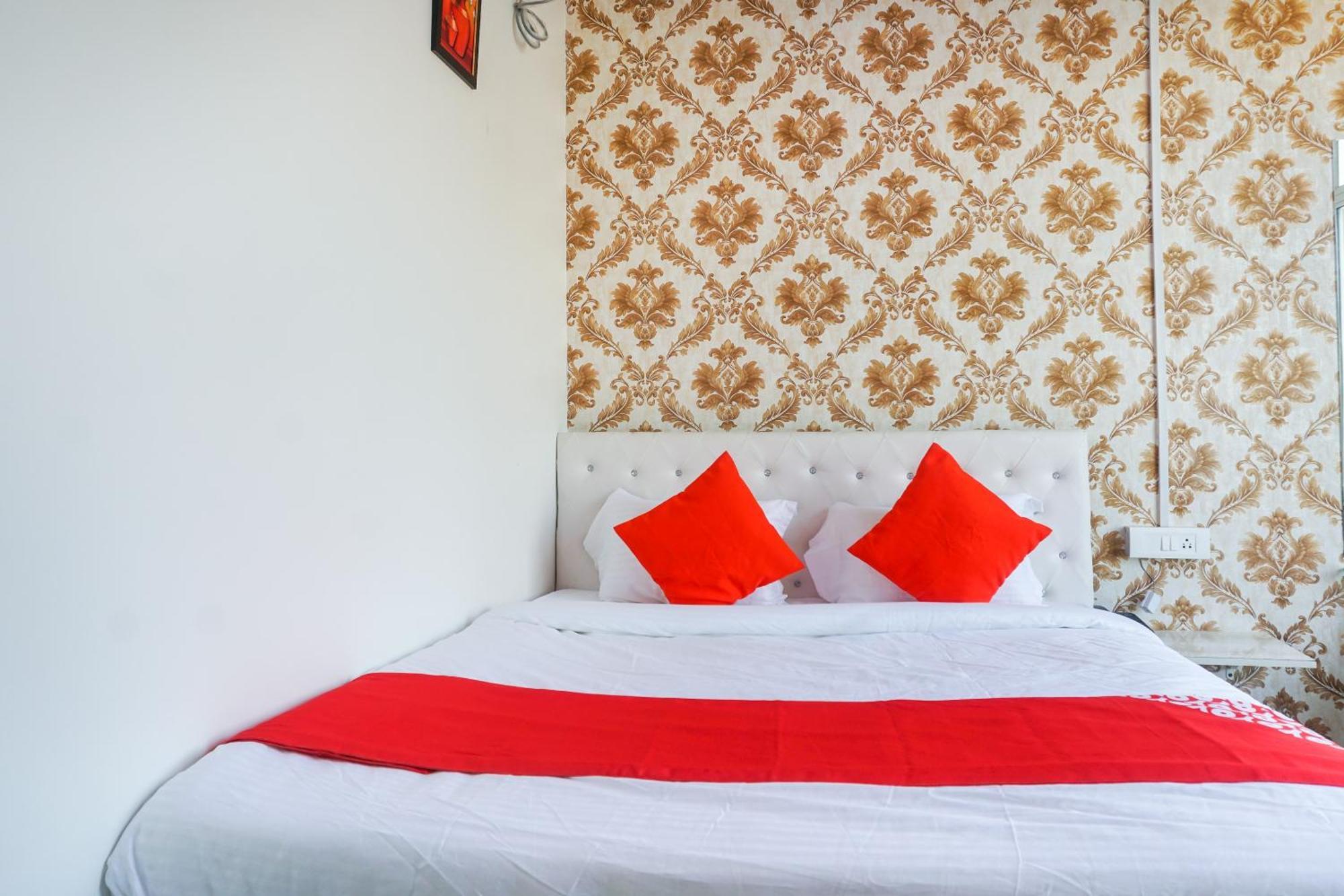 Hotel O Nitya Executive Phursungi Luaran gambar