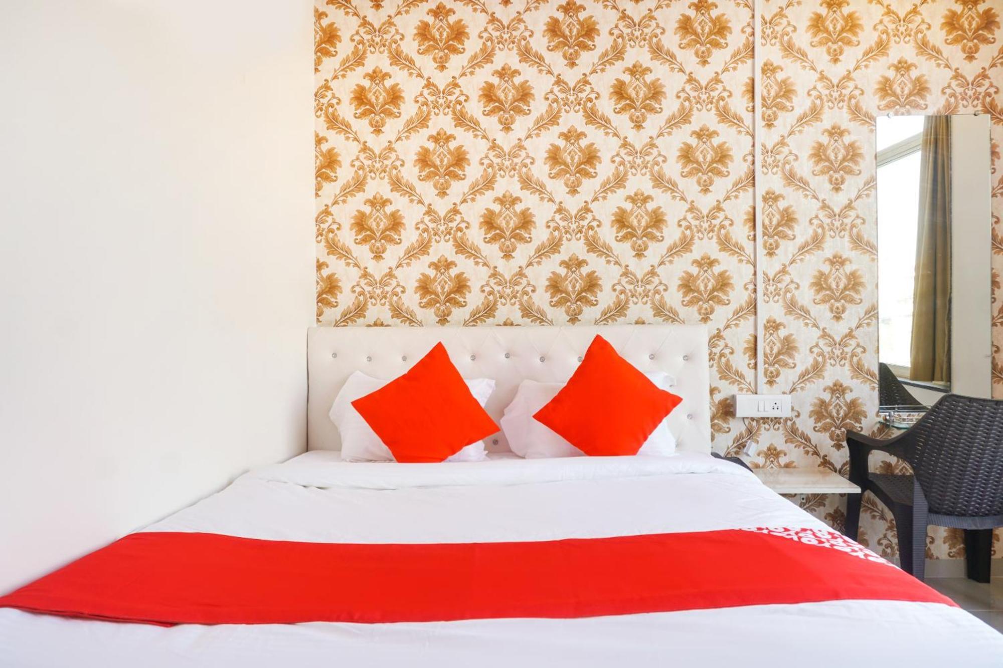 Hotel O Nitya Executive Phursungi Luaran gambar